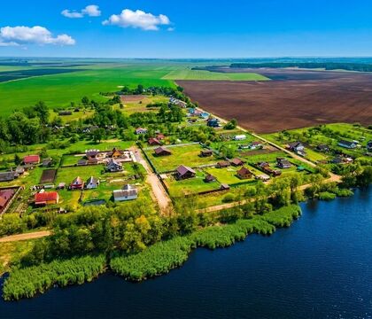 Участок на берегу озера - 630047