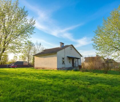 Отличный дом в спокойном пригороде - 660009