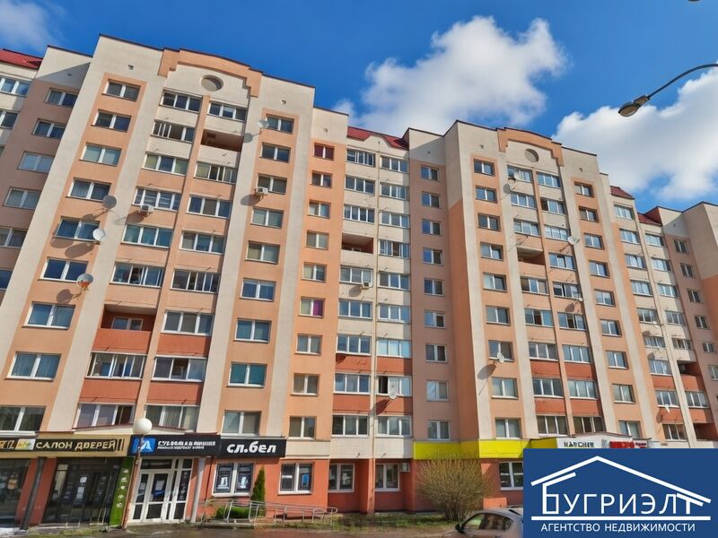 Трехкомнатная квартира, Белуша ул. - 600066, фото 1